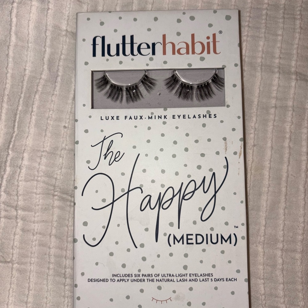 FlutterHabit The Happy Medium False Lashes